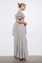 Load image into Gallery viewer, KoKo Off The Shoulder Crop Top