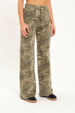 Load image into Gallery viewer, Far Out Camo Pant