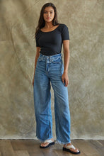 Load image into Gallery viewer, Basic White Tee
