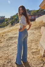 Load image into Gallery viewer, Meara Floral Blouse