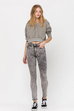 Load image into Gallery viewer, Haylie Grey Washed Jeans