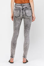 Load image into Gallery viewer, Haylie Grey Washed Jeans
