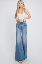 Load image into Gallery viewer, Petra Wide Leg Jeans
