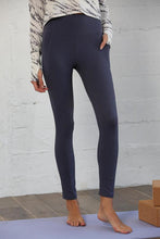 Load image into Gallery viewer, Finish Line Active Leggings
