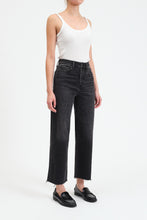 Load image into Gallery viewer, Pleaser Twilight Crop Jeans
