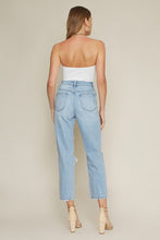 Load image into Gallery viewer, Roquel High Rise Light Jeans
