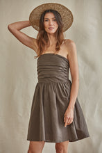 Load image into Gallery viewer, Dally Strapless Sundress
