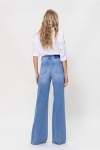 Load image into Gallery viewer, Olivia Wide Leg Jean
